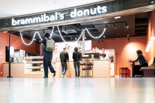 Brammibal’s Donuts eröffnet neuen Shop am BER
