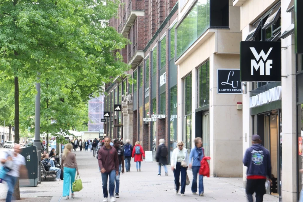 Hamburg: Skechers eröffnet in der Mönckebergstraße