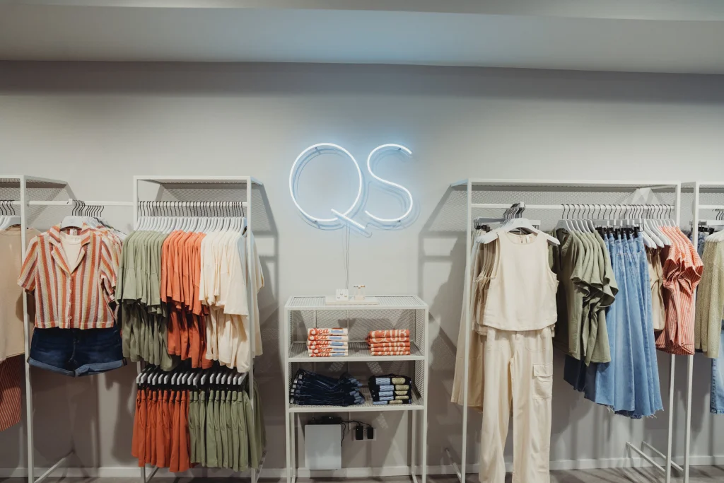 QS eröffnet ersten Flagshipstore in Würzburg