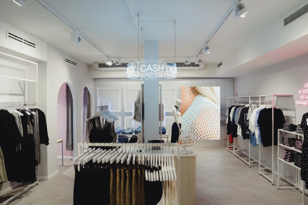 QS eröffnet ersten Flagshipstore in Würzburg